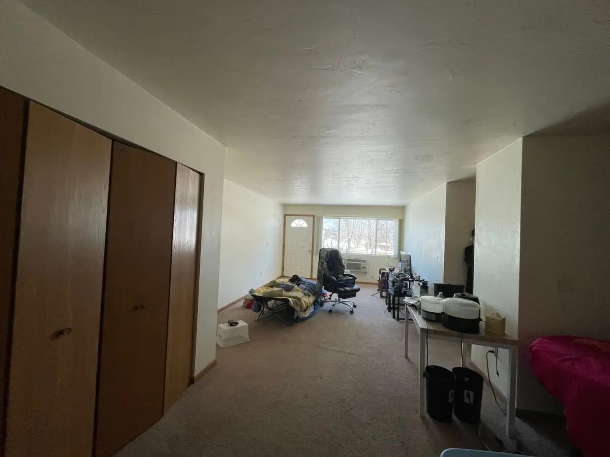111-127 S. Platten St. - Apartment - 13