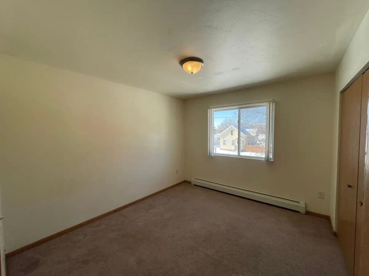 111-127 S. Platten St. - Apartment - 12