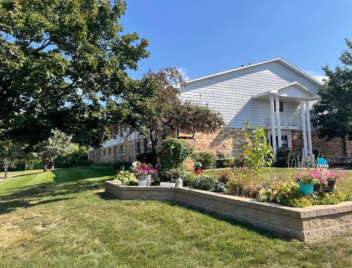 Green Bay apartments for rent - Property image - 111-127 S. Platten St. - 1