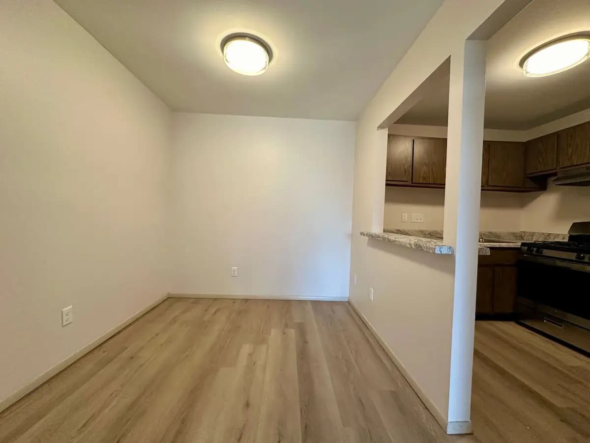 Valley Green Apartments - Apartment - 13