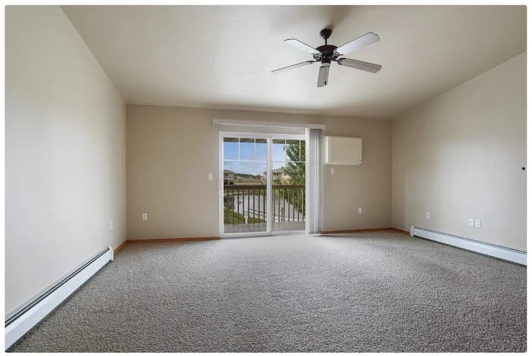 Green Bay apartments for rent - image - living2.jpg