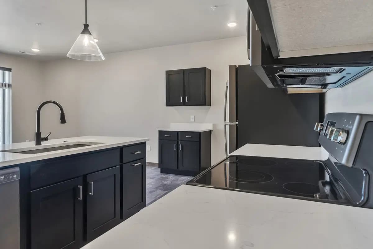 Green Bay apartments for rent - image - Elevate Still 3.jpg