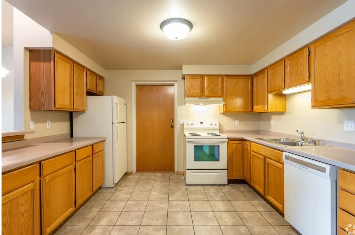 Fountain Park Apartments - Apartment - 10