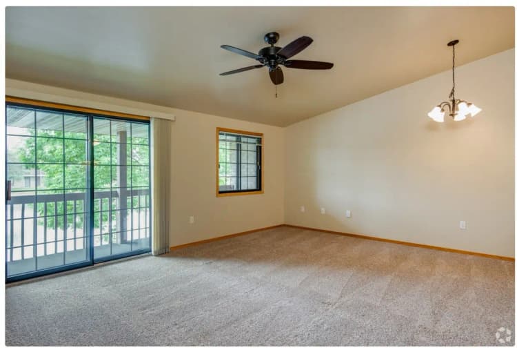 Green Bay apartments for rent - image - living .jpg