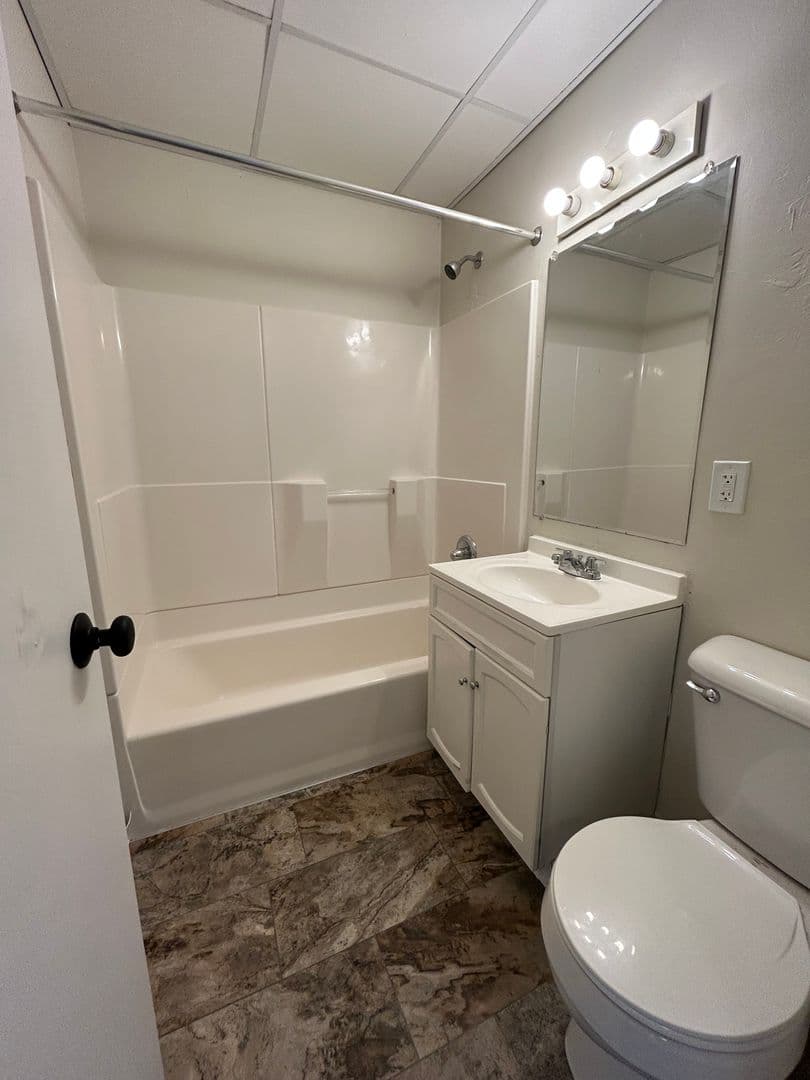 125 Bader St. - Apartment - 7