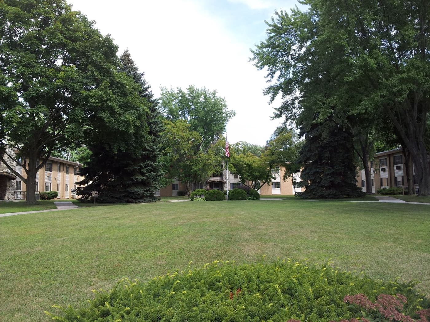 Nicolet Apartment Homes - Apartment - 9