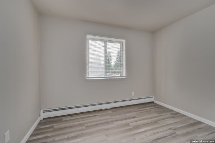 Green Bay apartments for rent - image - large (19).jpg