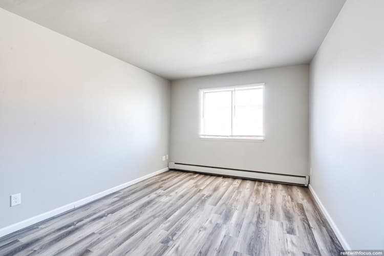 Green Bay apartments for rent - image - large (30).jpg