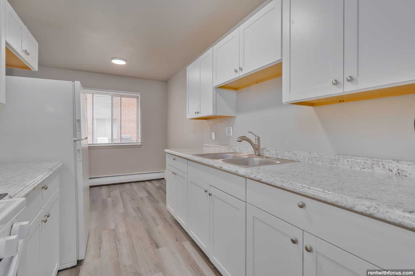 Green Bay apartments for rent - image - large (35).jpg