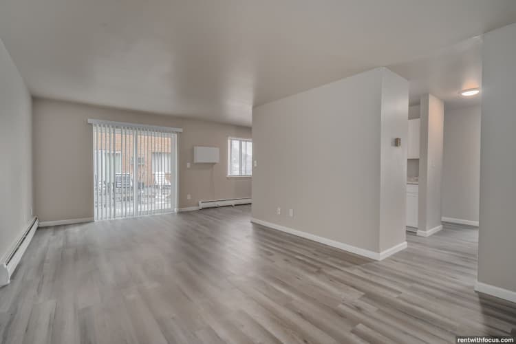 Green Bay apartments for rent - image - large (37).jpg