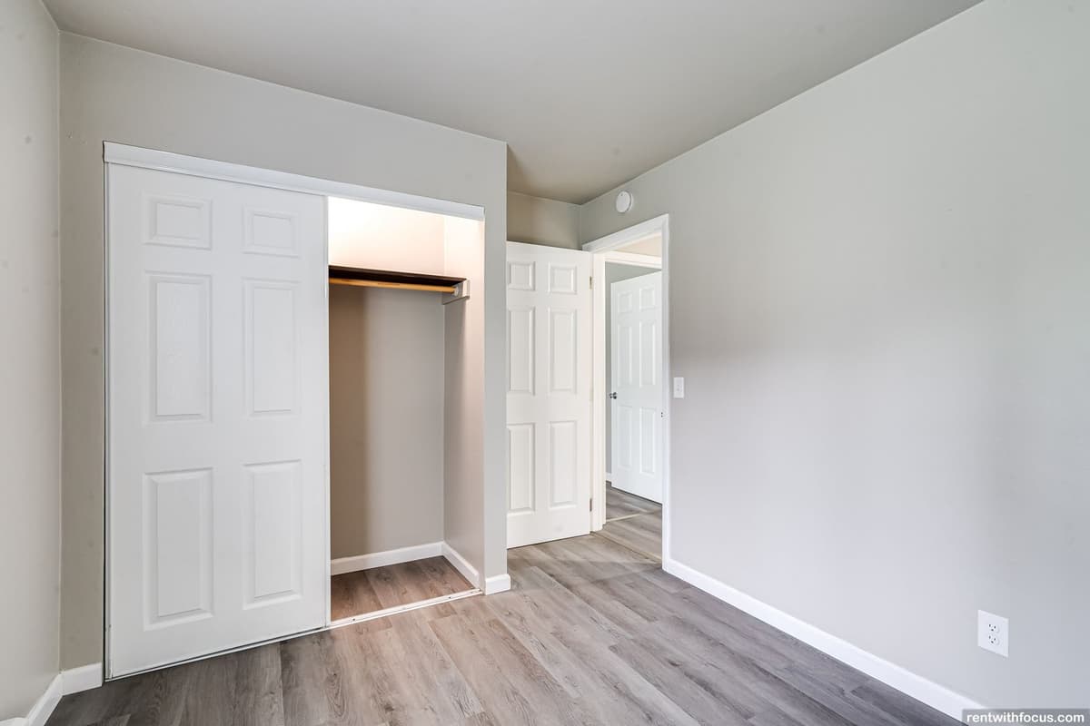 August Ridge - Apartment - 8