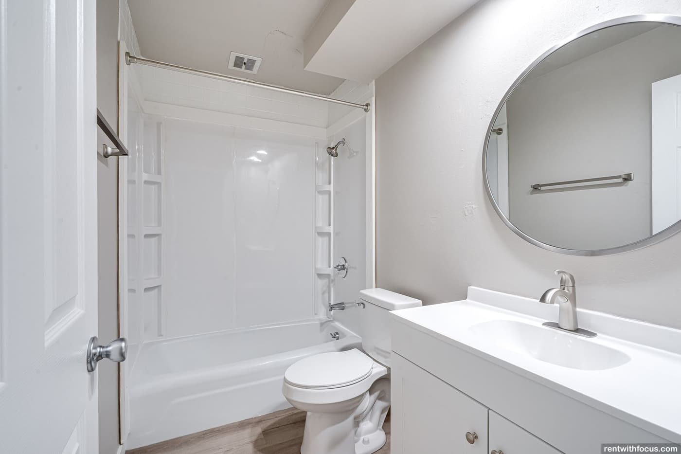The Arbor on Elm - Apartment - 23