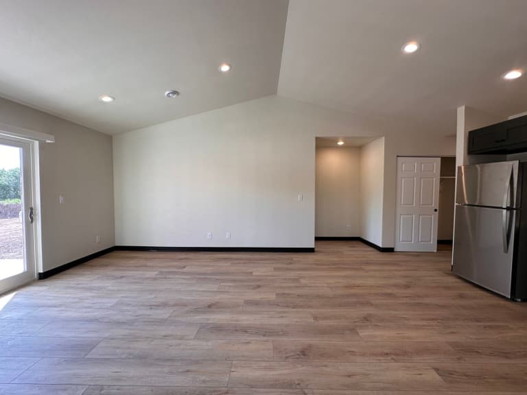 undefined apartments for rent - image - large (15).jpeg