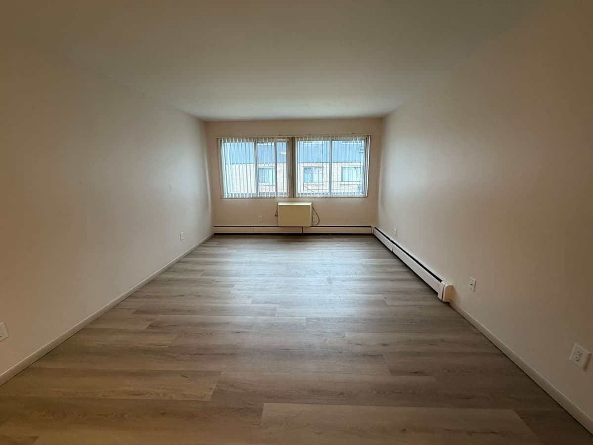1680 Shawano Ave - Apartment - 29
