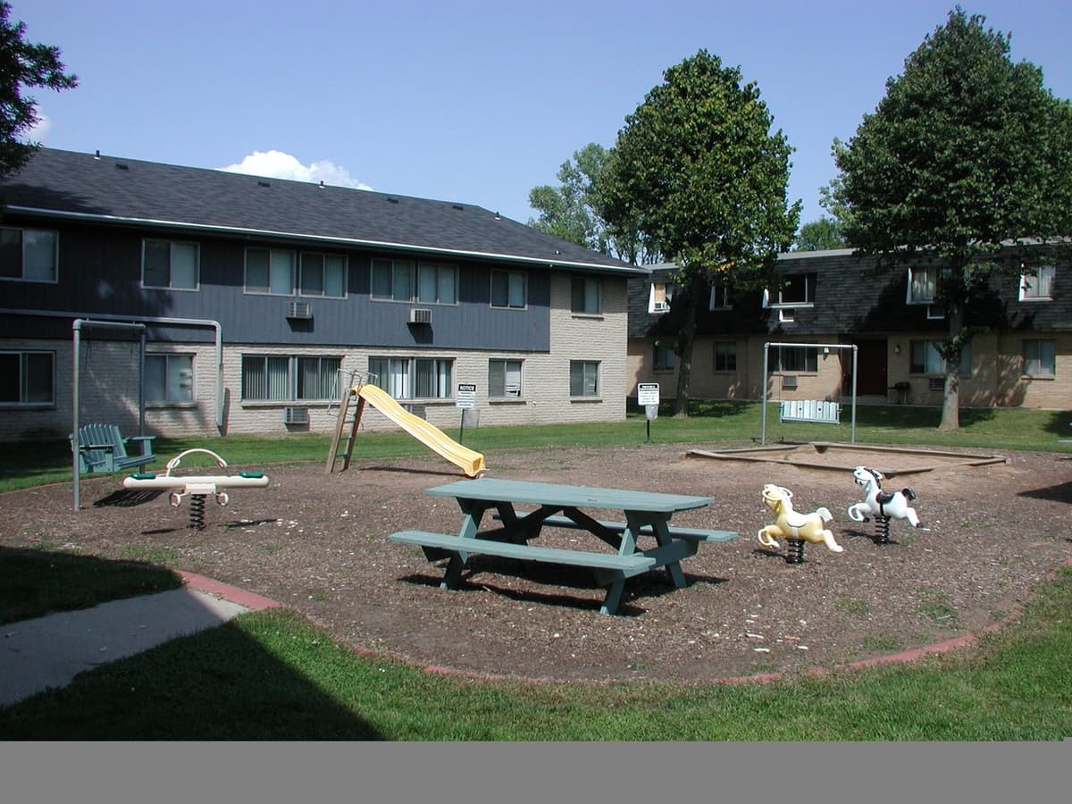1680 Shawano Ave - Apartment - 7