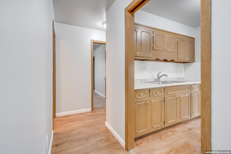 Green Bay apartments for rent - image - large (10).jpg