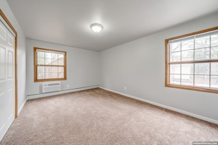 Green Bay apartments for rent - image - large (12).jpg