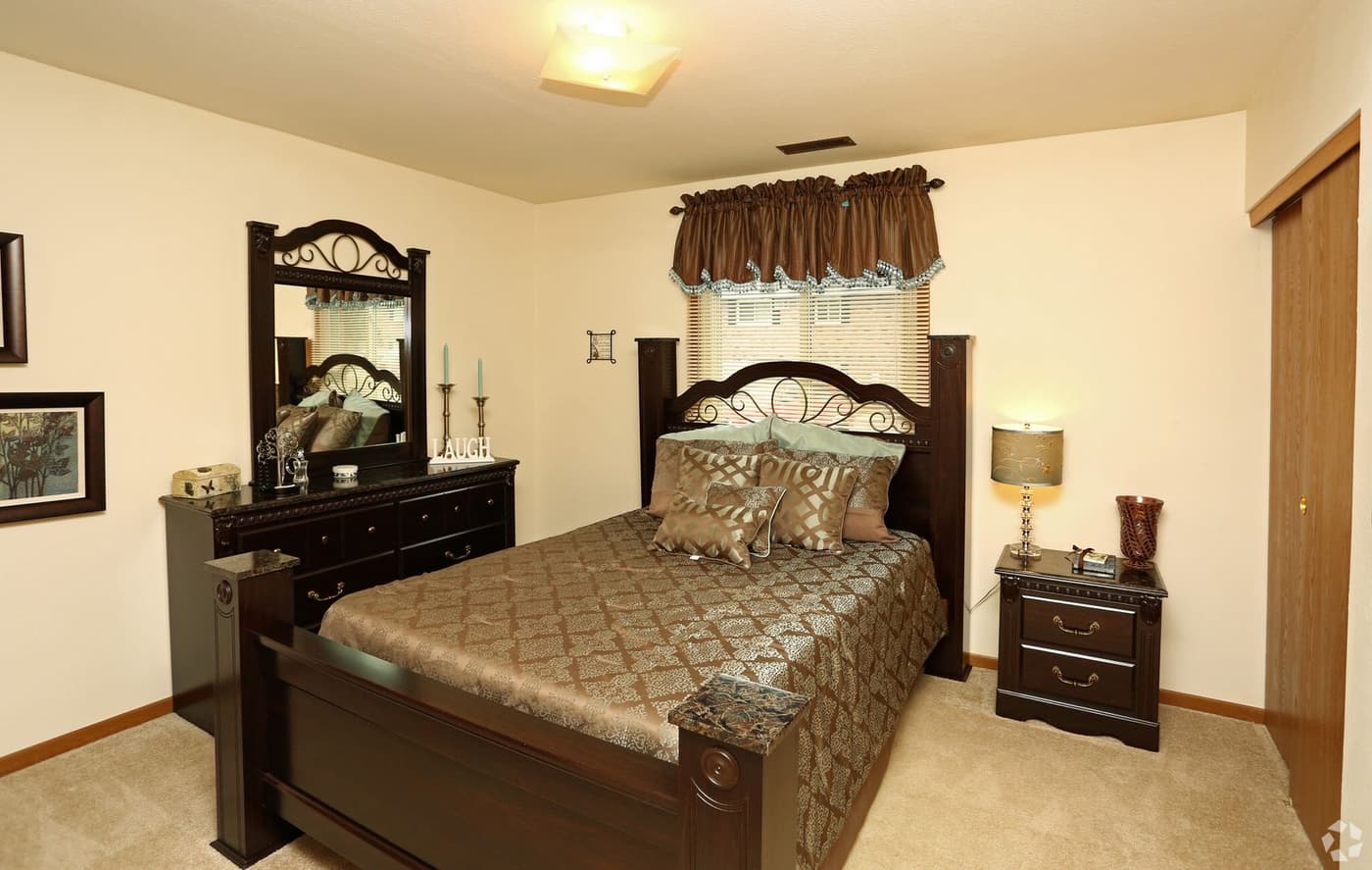 2021 Deckner Avenue  - Apartment - 26