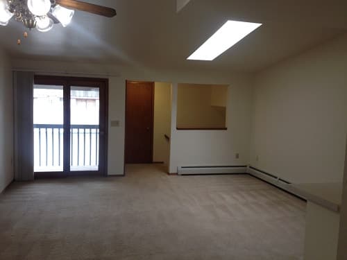 Green Bay apartments for rent - image - Livingroom_3.jpg