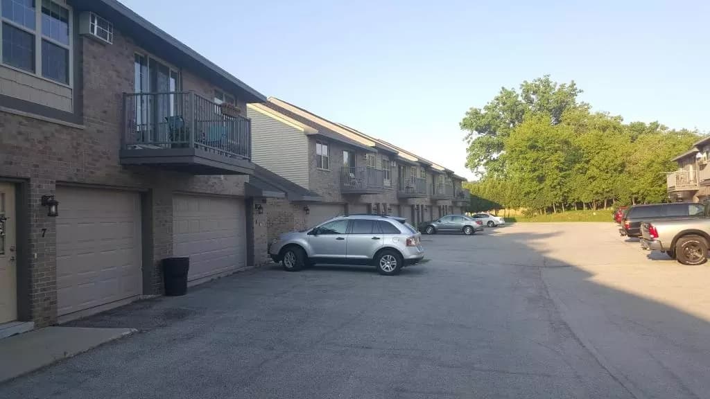 Green Bay apartments for rent - image - Exterior-9.jpg