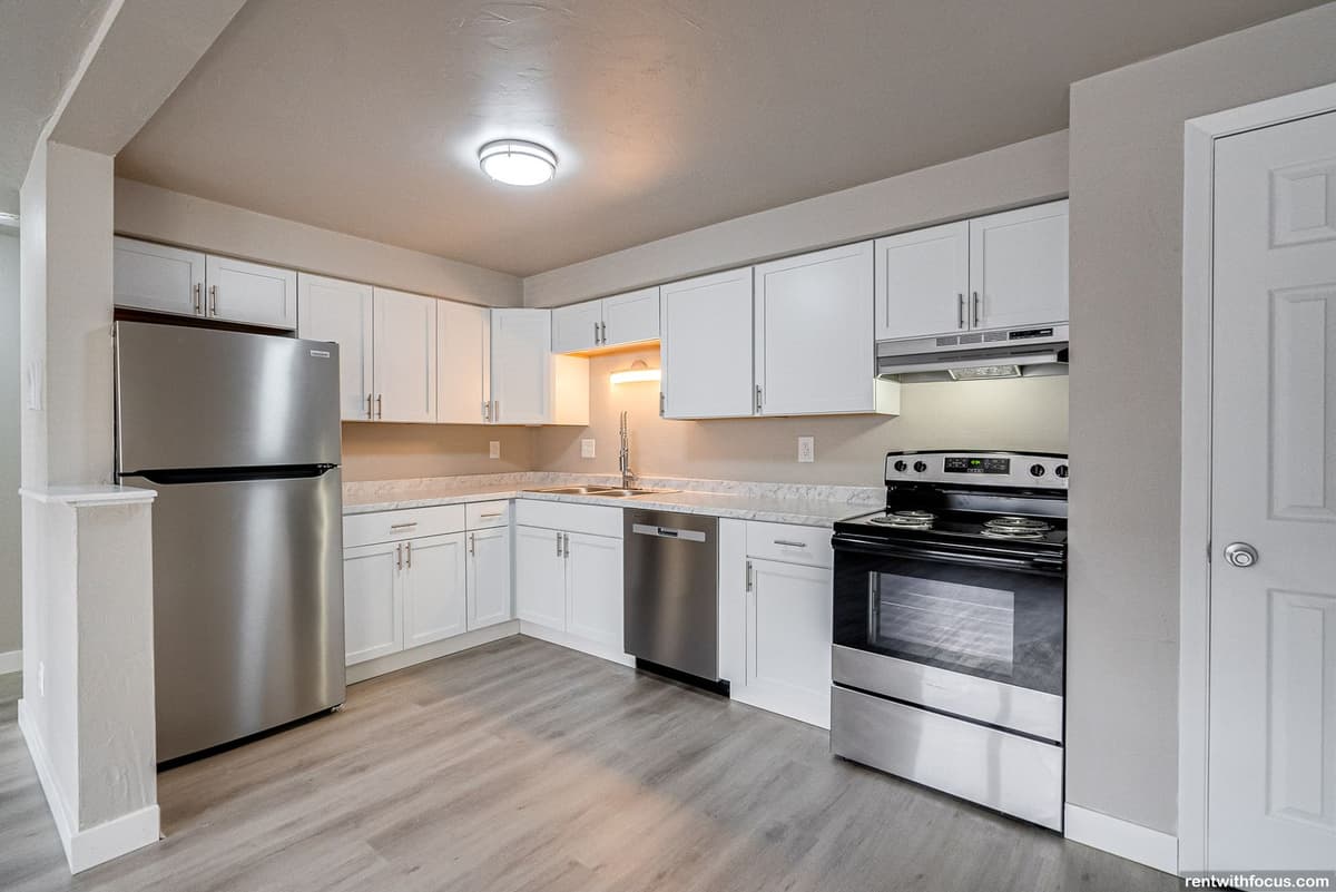 Parkway Collective - Apartment - 13