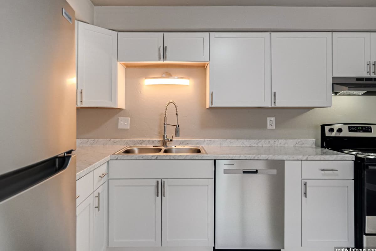 Parkway Collective - Apartment - 12