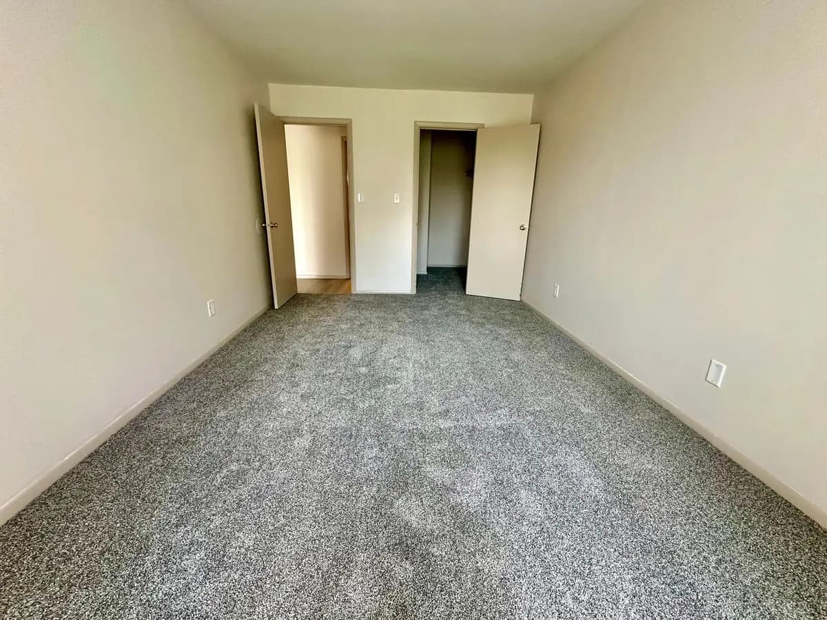 undefined apartments for rent - image - large (9).jpeg - 0