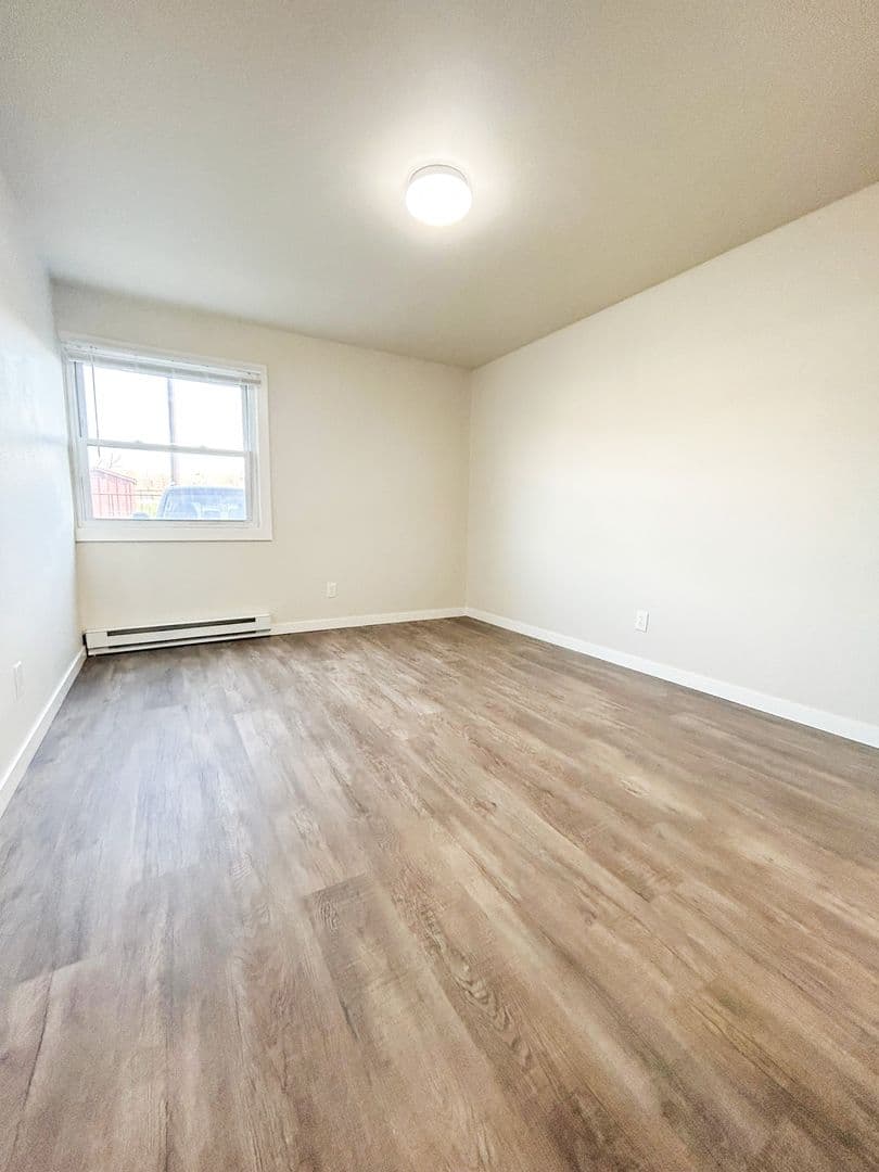 undefined apartments for rent - image - large (7).jpeg - 1