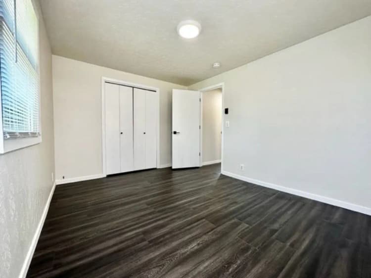 undefined apartments for rent - image - large (17).jpg