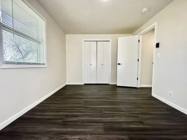 undefined apartments for rent - image - large (18).jpg