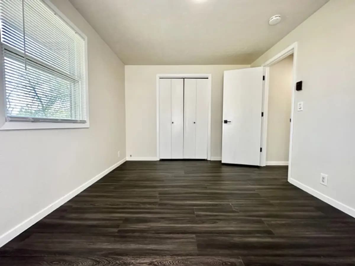 undefined apartments for rent - image - large (19).jpg - 1