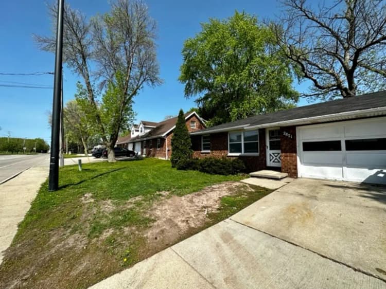 undefined apartments for rent - image - large (23).jpg