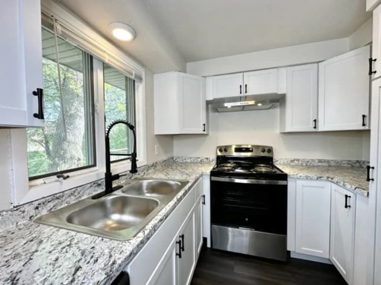 undefined apartments for rent - image - large (8).jpg