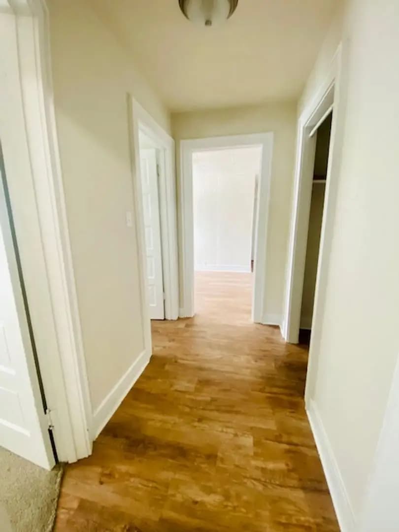 113 S. Monroe St. - Apartment - 3