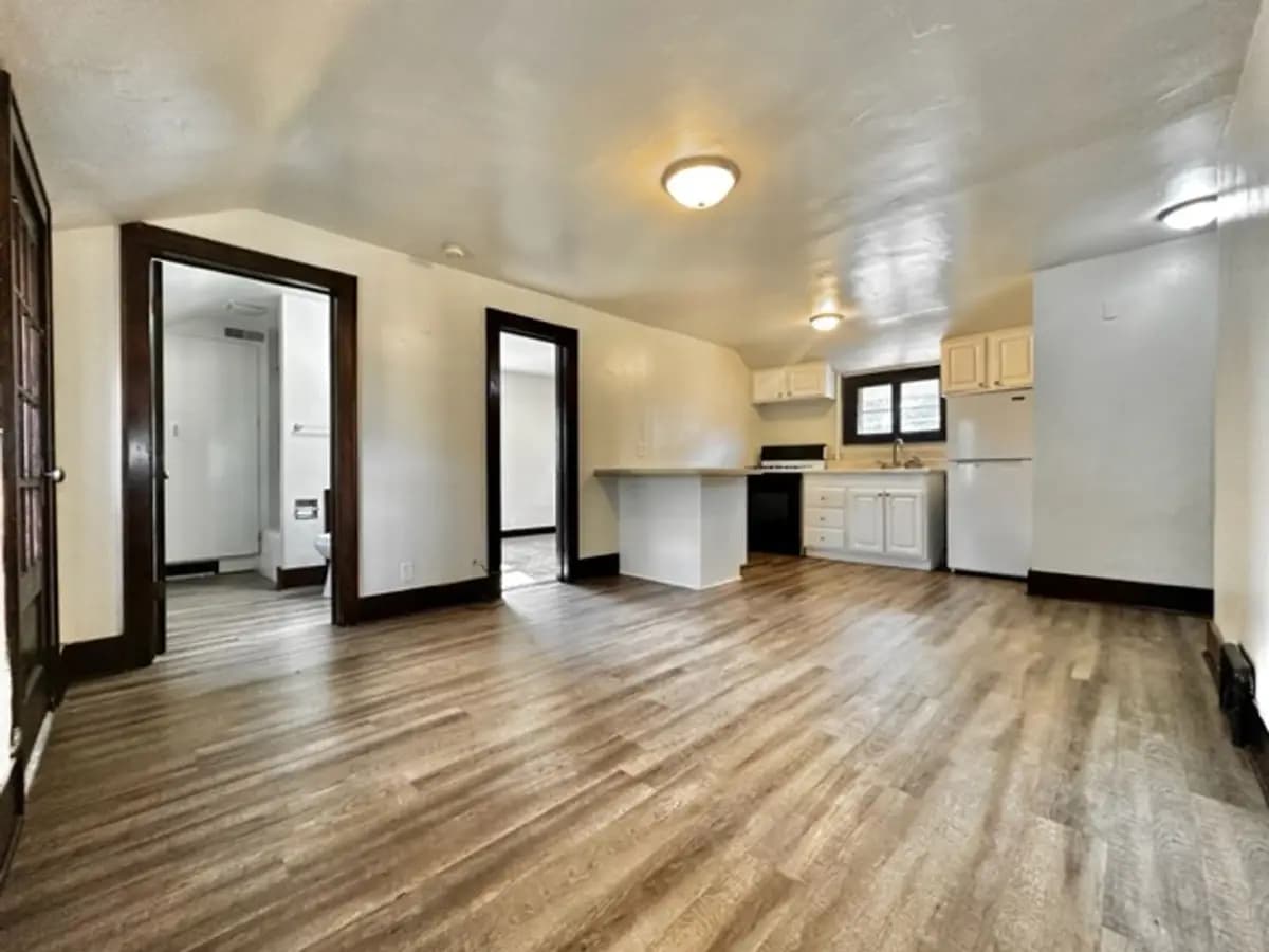 undefined apartments for rent - image - large (15).jpg - 2