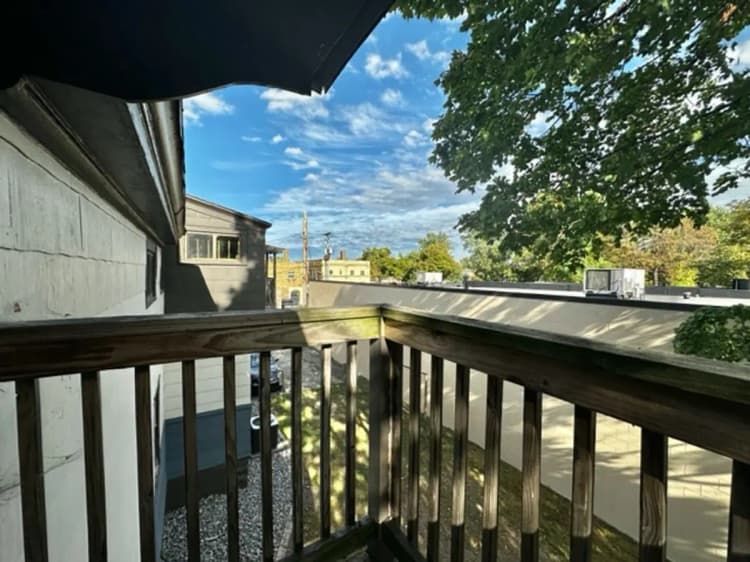 undefined apartments for rent - image - large (6).jpg