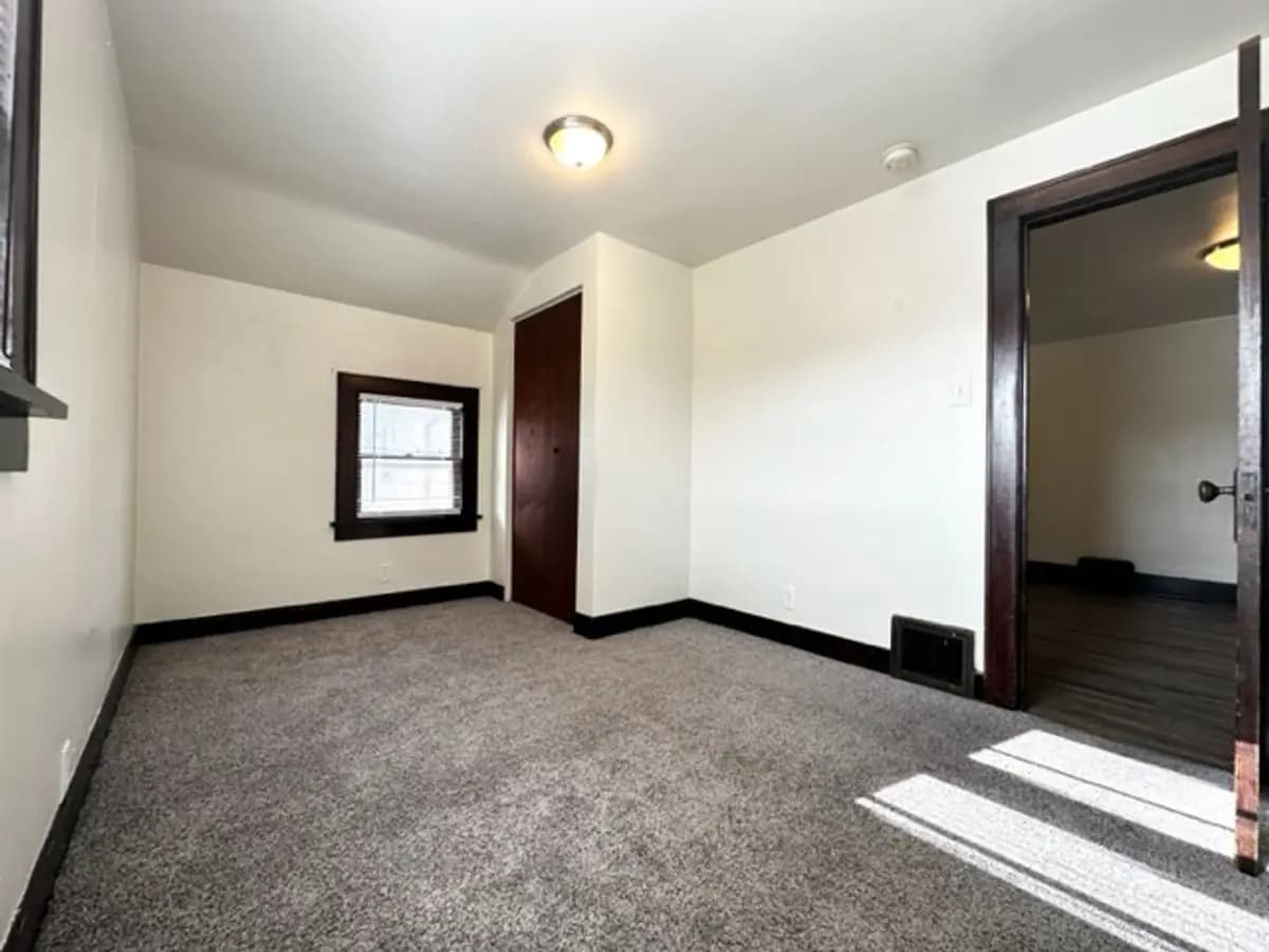 undefined apartments for rent - image - large.jpg