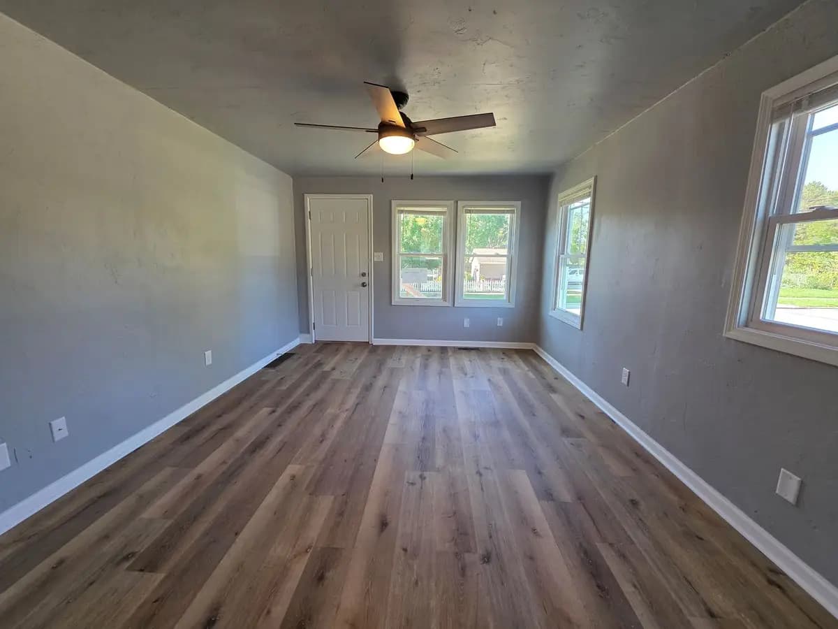 undefined apartments for rent - image - large (1).jpg - 0