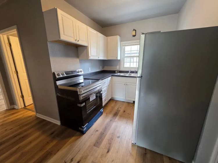 undefined apartments for rent - image - large (17).jpg