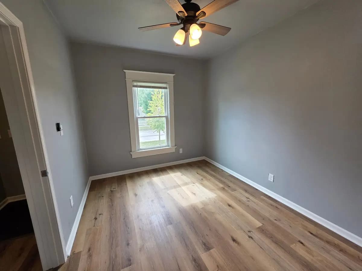 undefined apartments for rent - image - large (26).jpg - 0