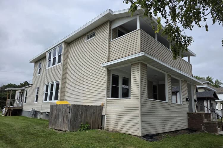 undefined apartments for rent - image - large (27).jpg