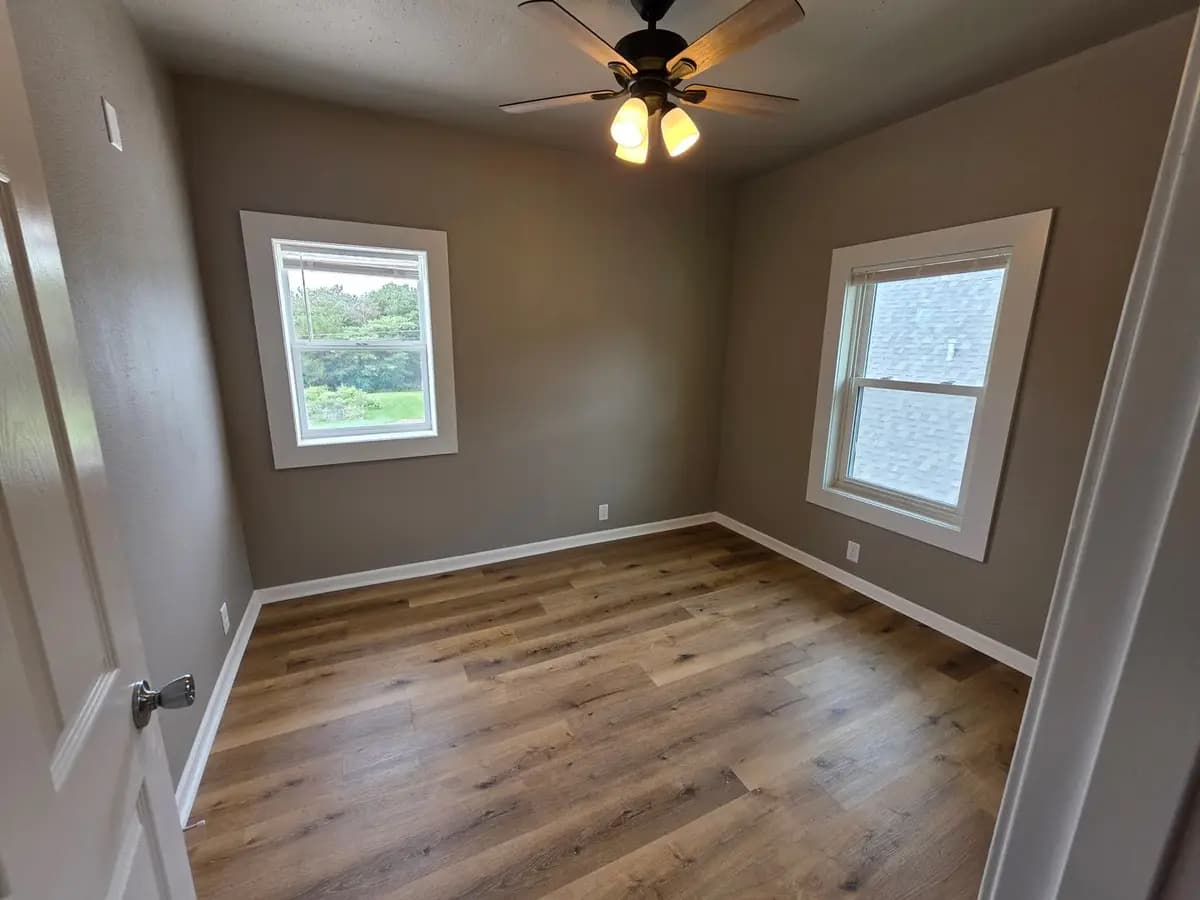 undefined apartments for rent - image - large (37).jpg - 3