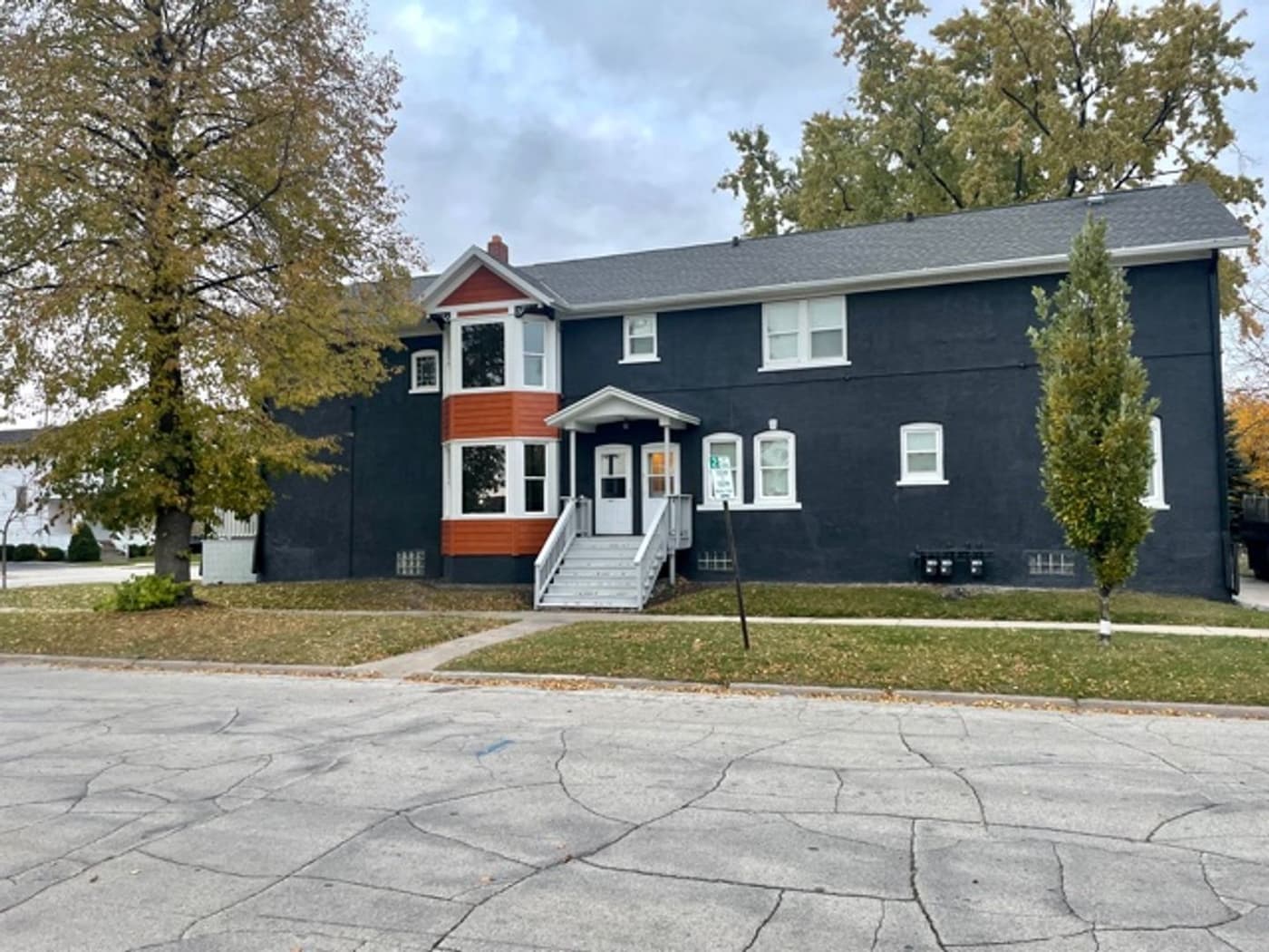 undefined apartments for rent - image - large.jpg - 1