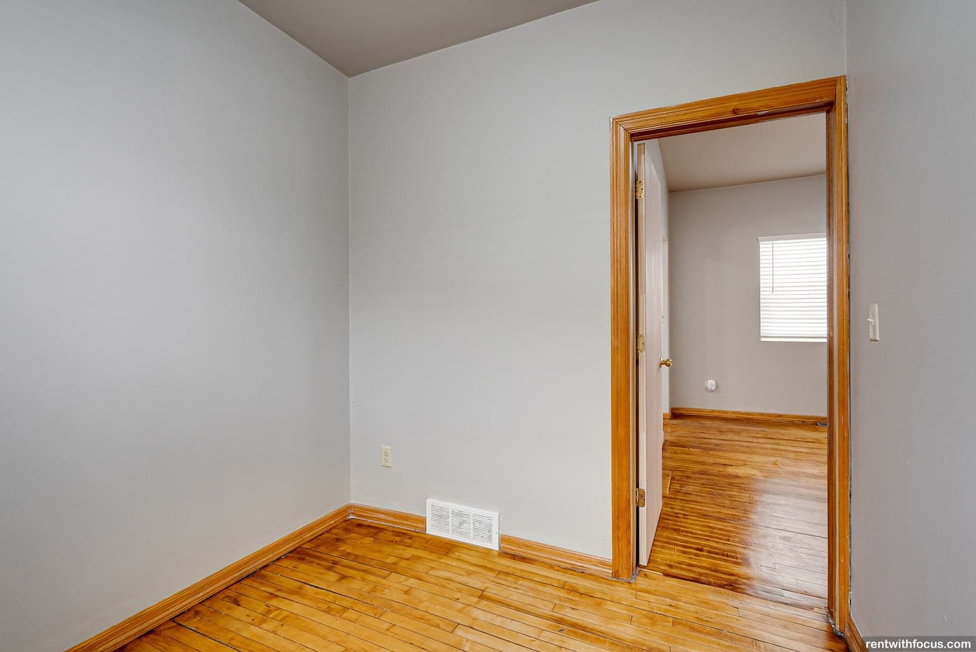 undefined apartments for rent - image - large (11).jpg - 2