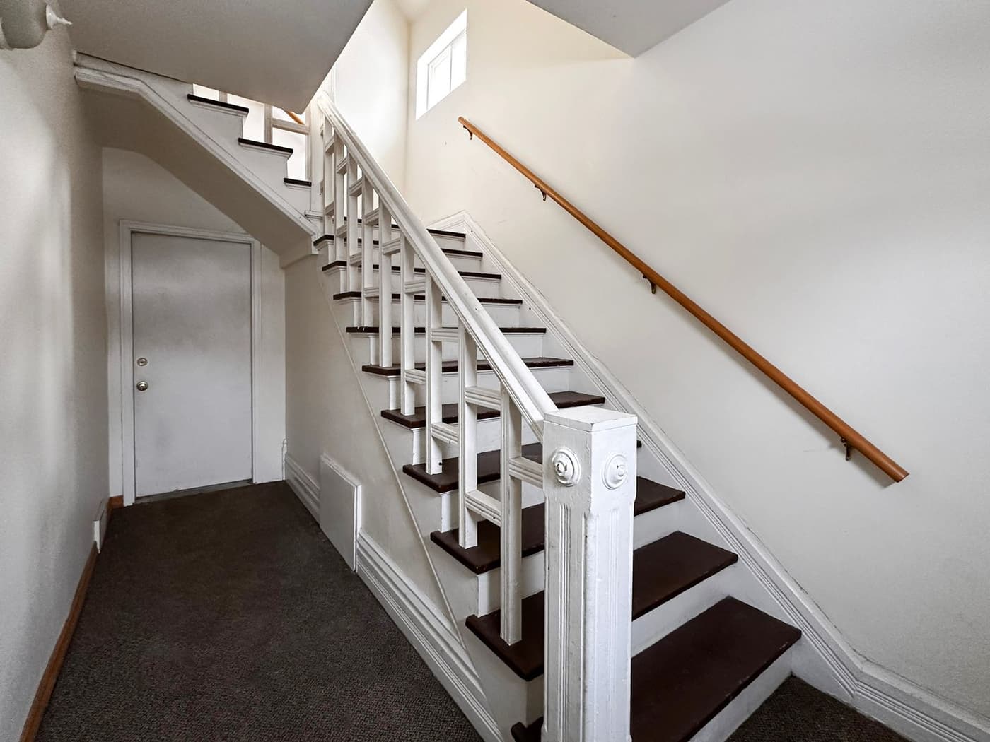 undefined apartments for rent - image - large (19).jpg