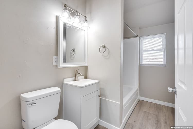 undefined apartments for rent - image - large (24).jpg