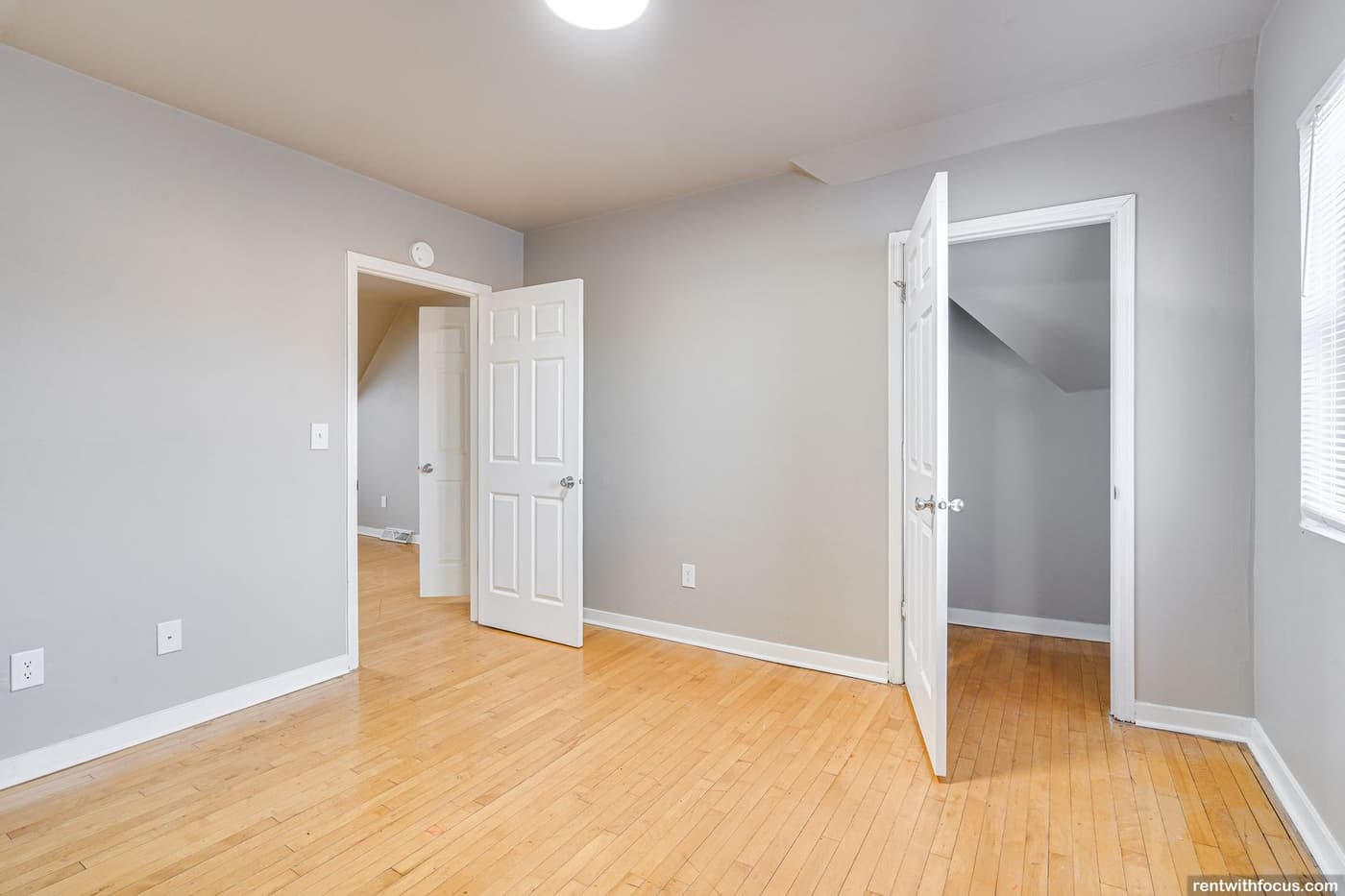 undefined apartments for rent - image - large (30).jpg - 0