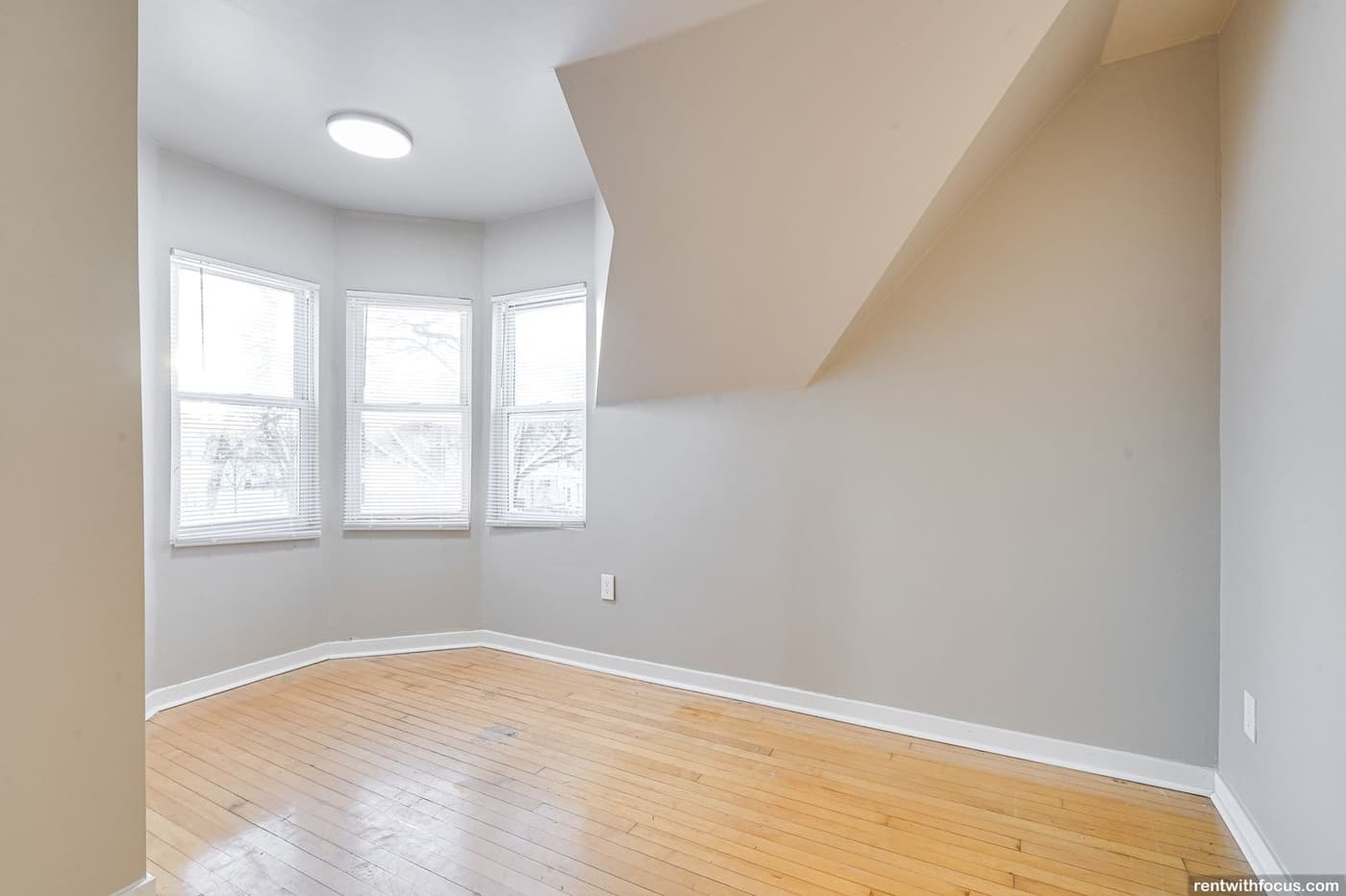 undefined apartments for rent - image - large (31).jpg - 1