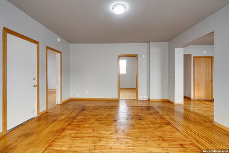 undefined apartments for rent - image - large (5).jpg