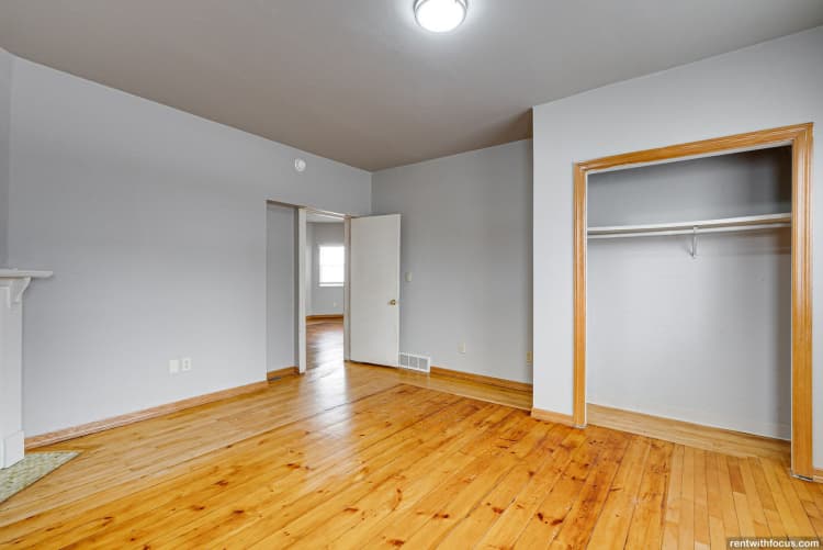 undefined apartments for rent - image - large (7).jpg